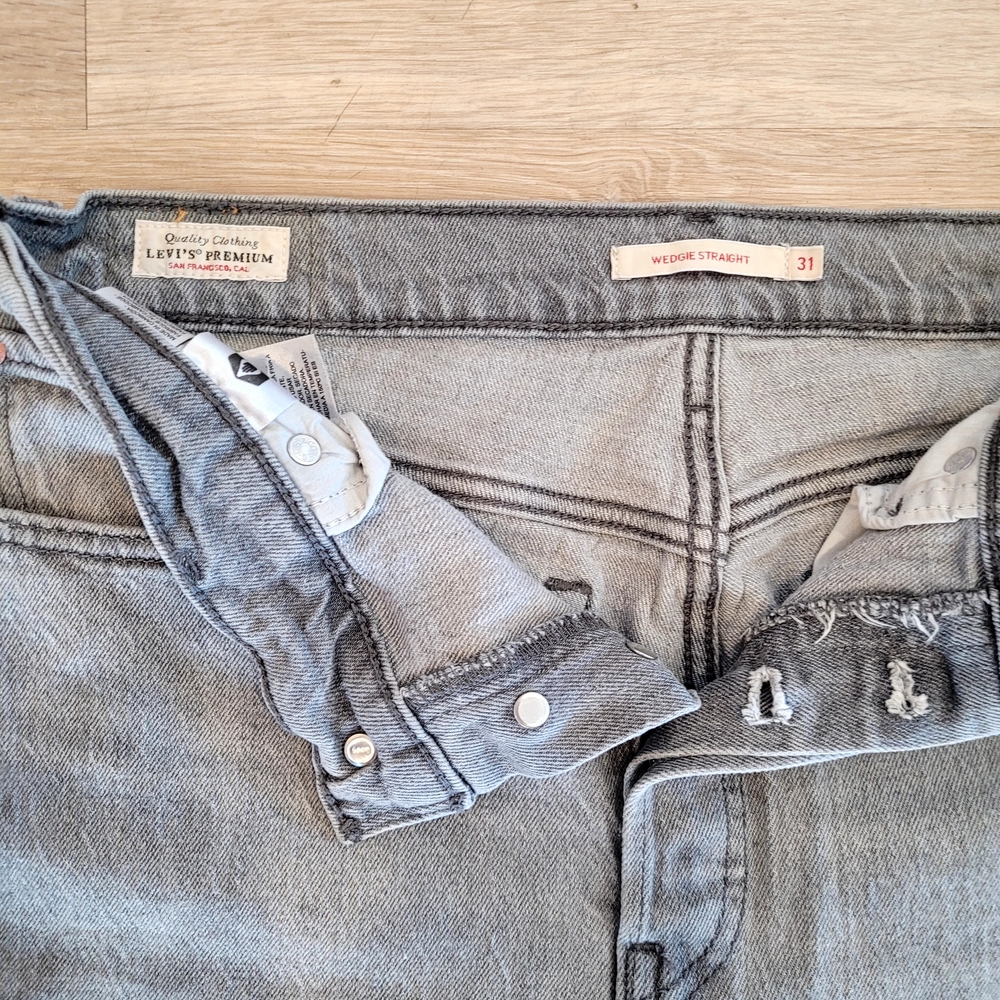 Women's Gray Levi's Premium Wedgie Straight 31 X 28